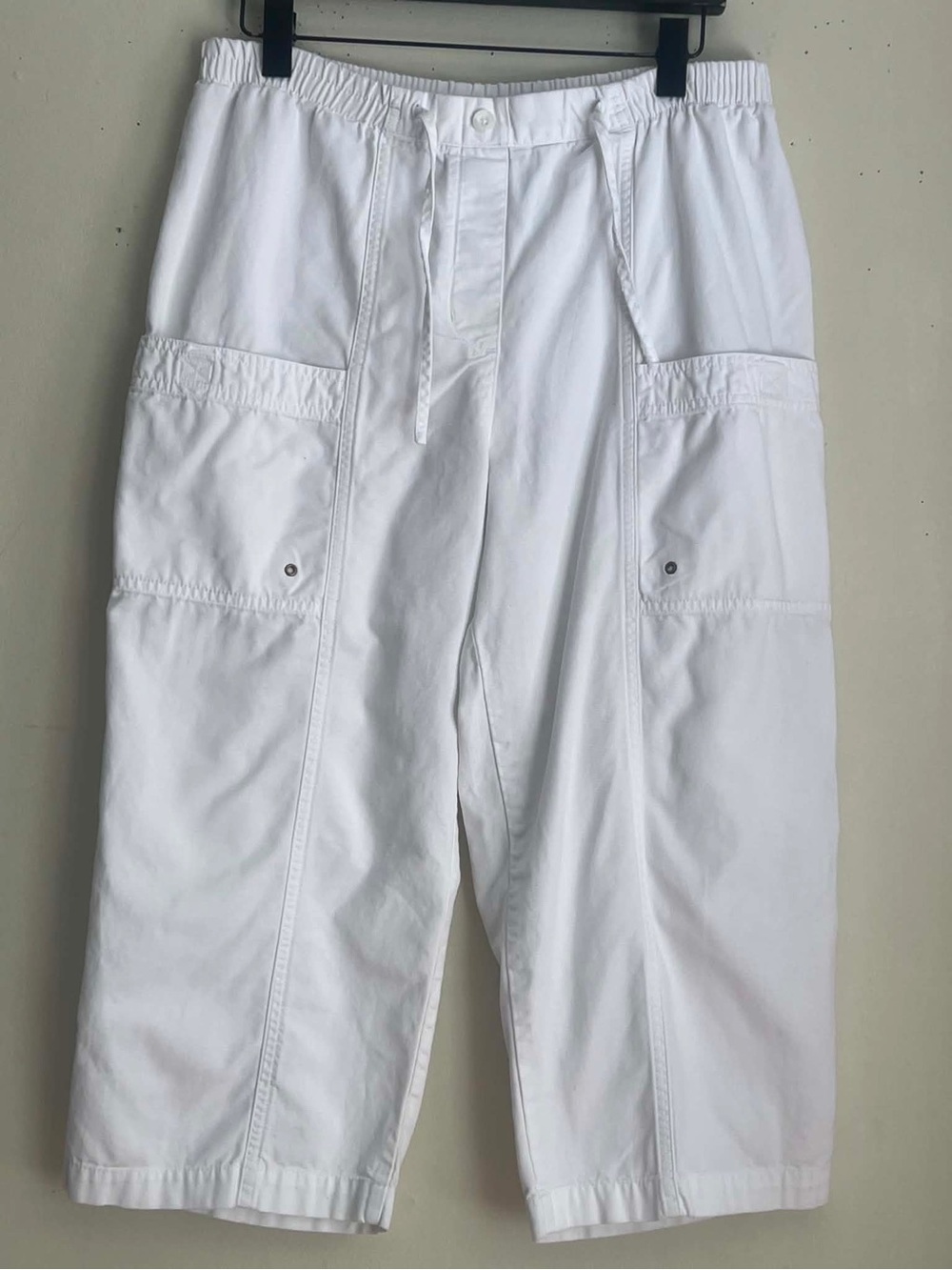 Westbound White Cropped Cargo Pants with Drawstring - Picture 1 of 4